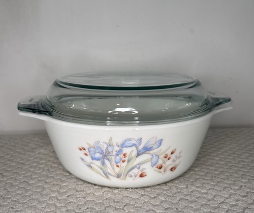Pyrex blue iris 1970 - iris, deep