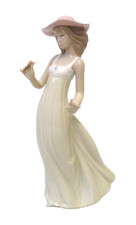 Tall Lladro Nao Figure of Girl