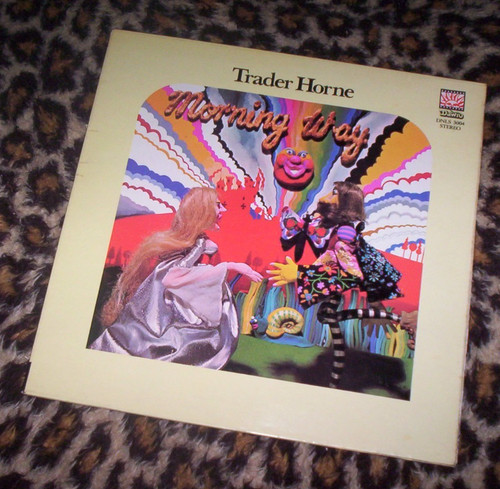 Trader horne morning - trader, ~