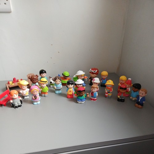 Elc happyland figures mix - figures,