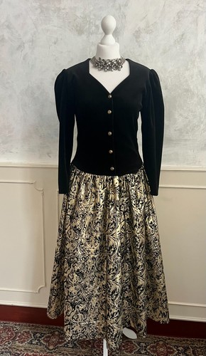 Vintage 1980 black - vintage,