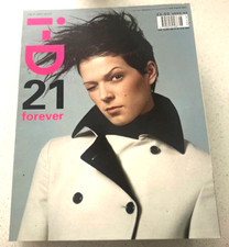 i-D Magazine: August 2001 (No.212) - The 21 Issue (Eleonora Bosé)