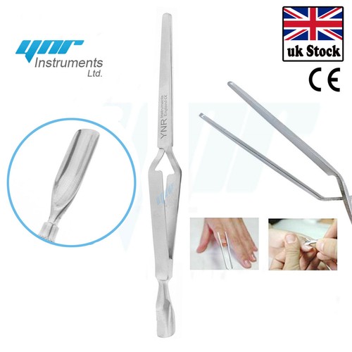 Nail curve pinching - c,
