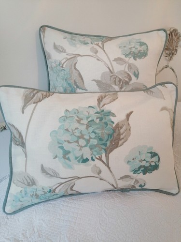 X18 cushion cover - 12"x18", laura