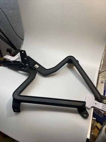 Luggage carrier luggage rack