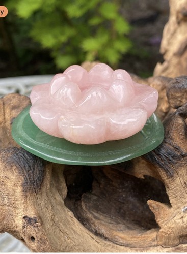 Rose quartz lotus - rose,
