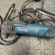 MAKITA TM3000C Multi Tool