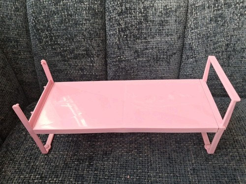Vintage sindy hospital - hospital, bed
