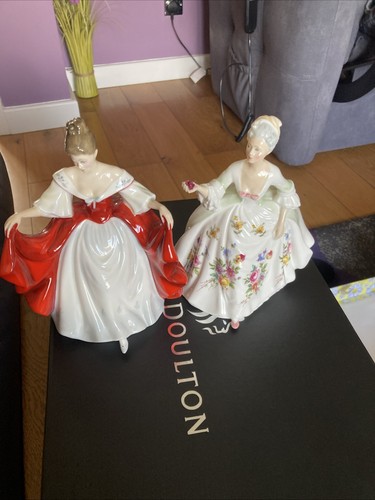 Royal doulton figurine - figurine, sara