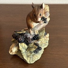 Vintage Border Fine Arts Times