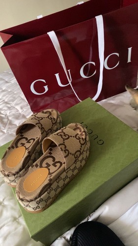 Gucci flip flops women - gucci,