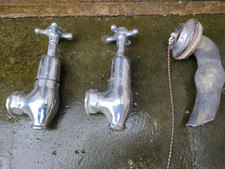 Vintage Globe Torpedo Bath