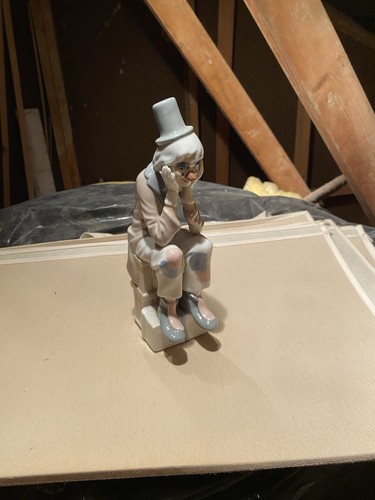 Casades seated sad - casades,