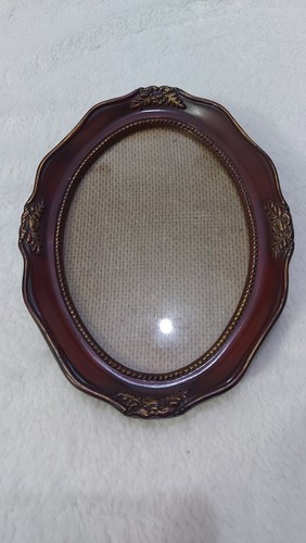 Ornate oval burgundy - ornate,