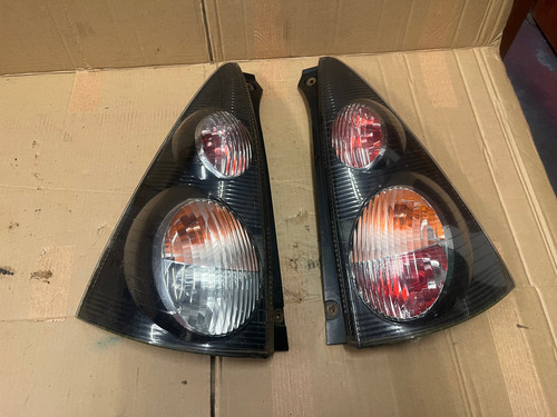Citroen 2010 pair rear - citroen,