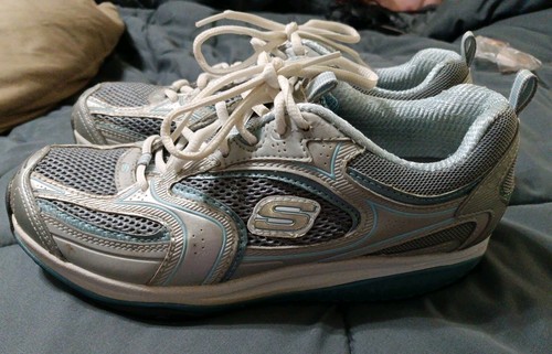 Euc womens skechers - womens, shape