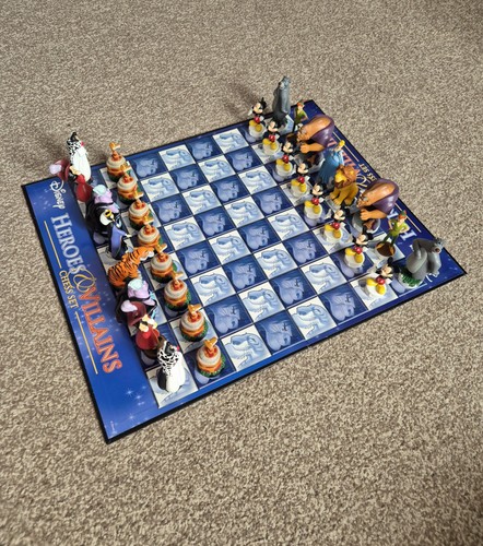 Disney heroes villains chess - heroes,