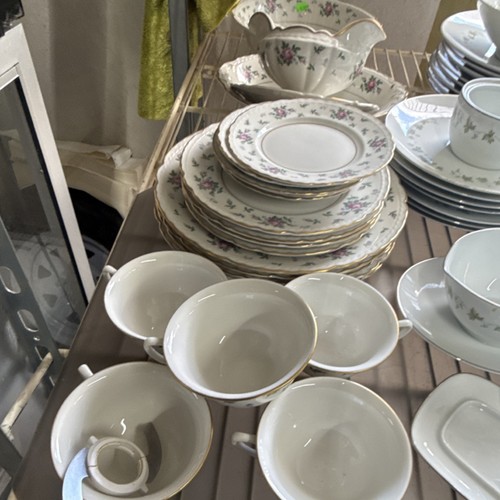 Porcelain floral dinner set - porcelain,