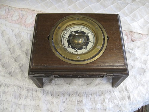 Antique style brass gimball