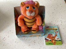 BOXED WUZZLES BUMBLELION 11 INCHES PLUSH WITH BOOK , EXCELLENT CONDITION 
