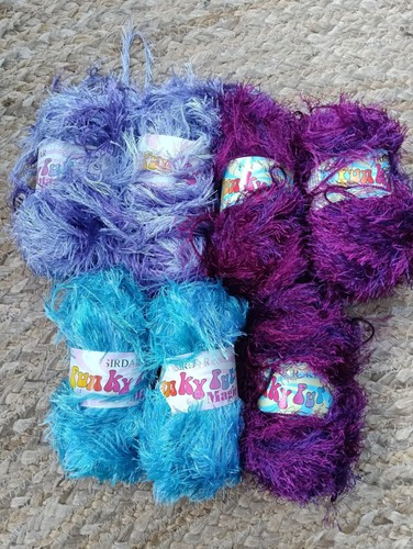 350g sirdar funky fur - 350g, –