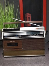 Vintage Hitachi 3 Band Radio &