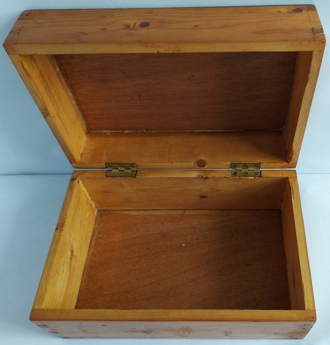 Vintage stripped pine box 29cm - pine,