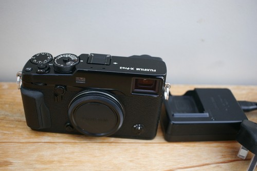 Fujifilm pro2 camera please - camera,