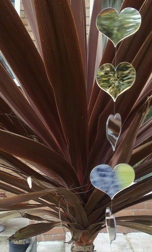 Garden hanging mirrors hearts - garden,