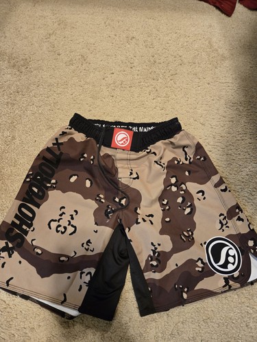 Shoyoroll camo shorts - camo,