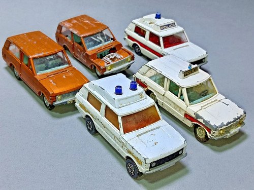 Mixed joblot dinky - 5, and
