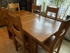 SOLID OAK EXTENDABLE DINNING