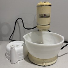 Vintage GE Triple Whip General Electric 3 Beaters Mixer Juicer Bowl Cream USA