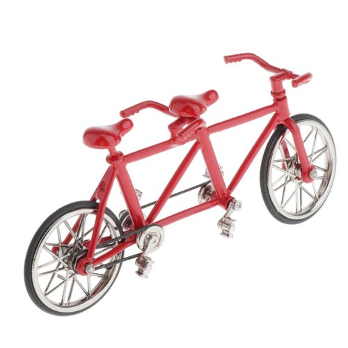 Scale tandem bike bicycle - tandem,