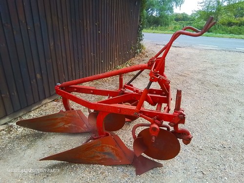Interntional plough b12 - plough, 2