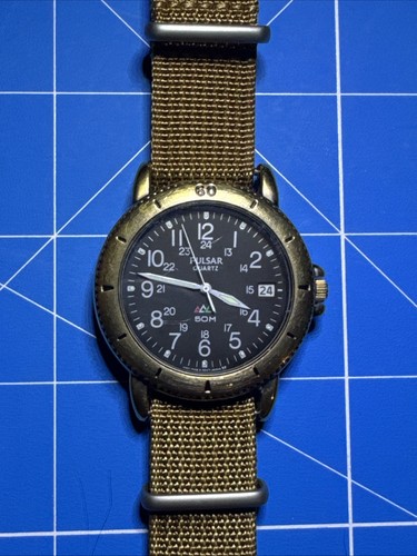 Men pulsar date - men's,