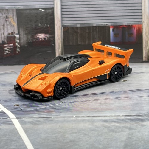 Hot wheels pagani zonda - wheels,