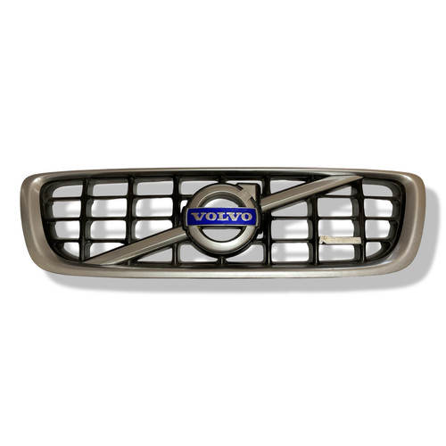 Volvo v70 2009 front bumper - volvo,