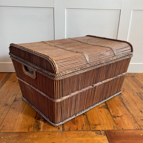 Large antique rectangle trunk - rectangle,