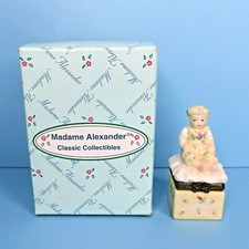 Madame Alexander Doll Company Yellow Rosebud Porcelain Trinket Box XOXO 2000
