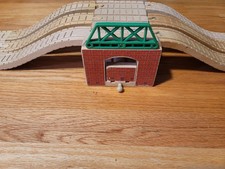 Thomas Wooden Railway Henry’s Tunnel w 3 Way Parallel Track & Extensions