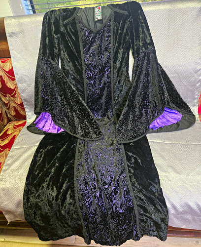 Lip service velvet neck - velvet, v-neck