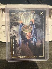 2022 Topps Jose Mourinho Platinum Curated Uefa - Trophy Lift Jose Mourinho