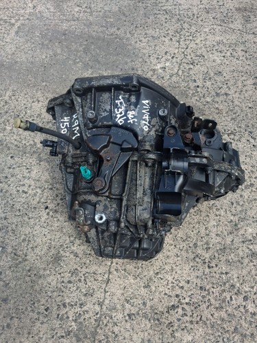 Trafic vivaro gearbox r9m450 - gearbox,