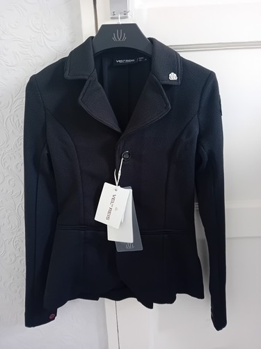 Nwt vel reis women - nwt,