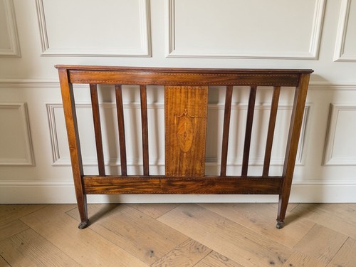Antique mahogany inlaid - an,