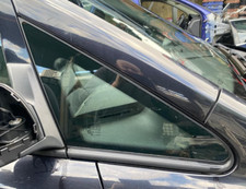 Vauxhall Zafira B 2006-2010 o/s-driver front quarter glass window breaking 38