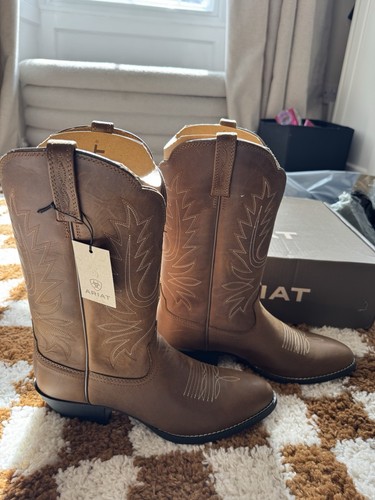 Brand new ariat heritage - brand,