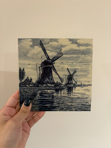 Delft blue hand painted - hand,