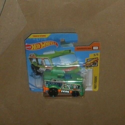 Hot wheels track stars fast - hot,